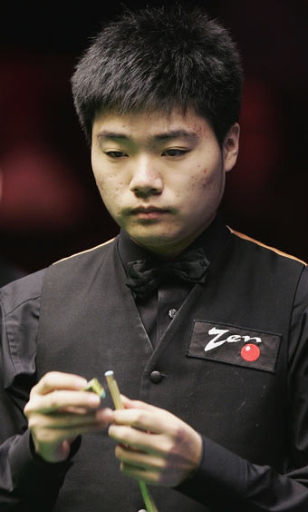 乎一边倒地 乎一边倒地